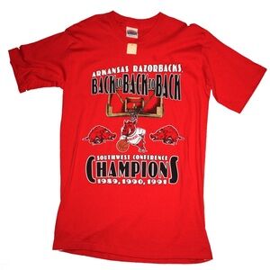 1991 RAZORBACKS NUTMEG COLLECTIBLE CHAMPS TEE